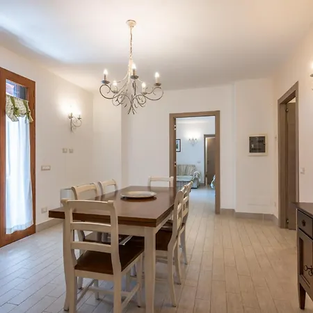 Villa La Tana Del Botti