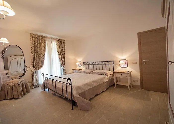 Degli Olivi *